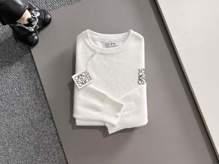 2025年12月5日入荷新作Loeweセーター ★高級品/誕生日プレゼント/OM工場