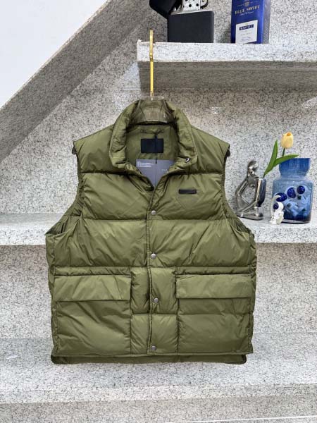 2025年12月14日入荷新作Pradaダウンジャケット秋冬高品質/人気/限定版/Knt工場