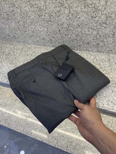 2025年12月15日入荷新作Prada背広秋冬高品質/人気/限定版/Knt工場