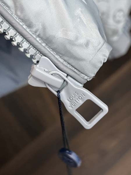 2025年12月16日入荷新作Louis Vuittonダウンジャケット秋冬高品質/人気/ASB工場