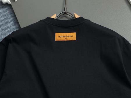 2025年12月23日秋冬新作Louis Vuitton半袖 tシャツ高品質人気商品/XQY工場