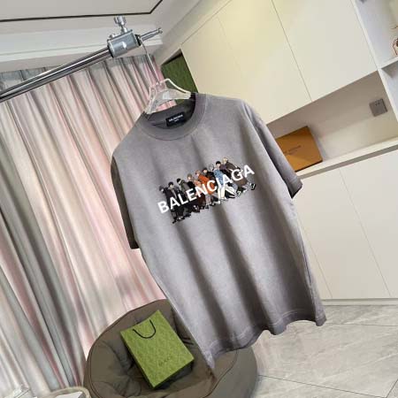 2025年12月24日入荷秋冬新作BALENCIAGA半袖 tシャツ/XQY工場
