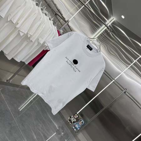 2025年12月24日入荷秋冬新作Balenciaga半袖 tシャツ/XQY工場