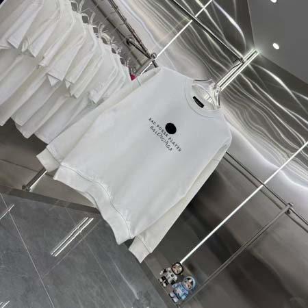 2025年12月24日入荷秋冬新作Balenciagaスウェットシャツ/XQY工場