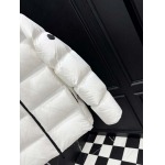 2025年12月3日秋冬新作Monclerダウンジャケット高品質人気商品/LDF工場