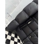 2025年12月3日秋冬新作Monclerダウンジャケット高品質人気商品/LDF工場