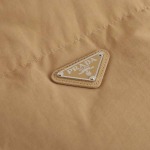 2025年12月4日秋冬新作Pradaダウンベスト高品質人気商品/LDF工場