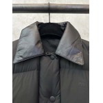 2025年12月4日秋冬新作MiuMiuダウンジャケット高品質人気商品/LDF工場