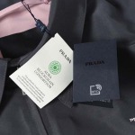 2025年12月4日秋冬新作Pradaジャケット高品質人気商品/LDF工場