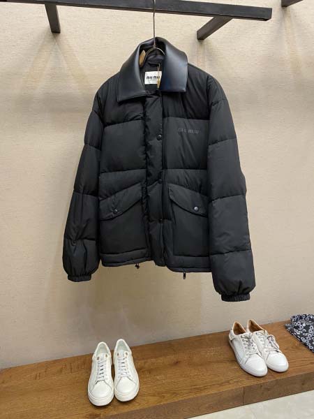 2025年12月4日秋冬新作Miu Miuダウンジャケット高...