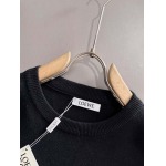 2025年12月5日入荷新作Loeweセーター ★高級品/誕生日プレゼント/OM工場