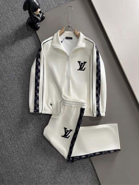 2025年12月5日入荷新作Louis Vuittonスーツ...