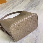 2025年12月10日入荷Louis Vuitton バッグ高品質新作/誕生日プレゼント/ZC工場