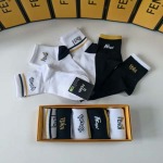 2025年12月10日入荷新品FENDI靴下ギフト/誕生日/記念品/アクセサリーkaka工場