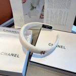 2025年12月10日入荷新品CHANELカチューシャギフト/誕生日/記念品/アクセサリーkaka工場