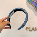 2025年12月10日入荷新品CELINEカチューシャギフト/誕生日/記念品/アクセサリーkaka工場