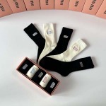 2025年12月10日入荷新品MiuMiu靴下ギフト/誕生日/記念品/アクセサリーkaka工場