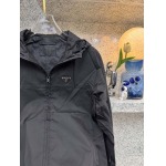 2025年12月14日入荷新作Pradaジャケット秋冬高品質/人気/限定版/Knt工場
