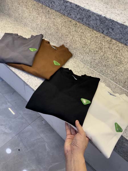 2025年12月15日入荷新作Prada長袖 tシャツ秋冬高...