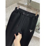 2025年12月15日入荷新作Pradaスーツ秋冬高品質/人気/限定版/Knt工場