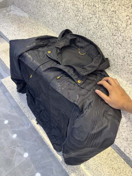 2025年12月15日入荷新作Louis Vuittonジャ...