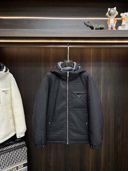 2025年12月16日入荷新作Pradaダウンジャケット秋冬...