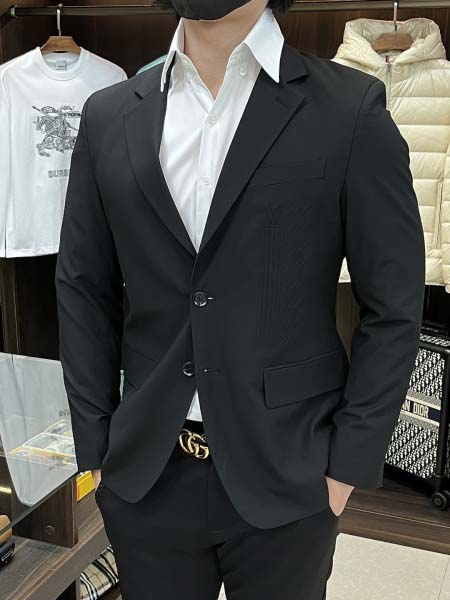 2025年12月16日入荷新作Louis Vuittonジャ...