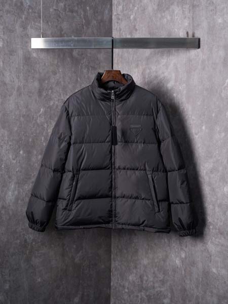 2025年11月17日秋冬新作Pradaダウンジャケット高品...