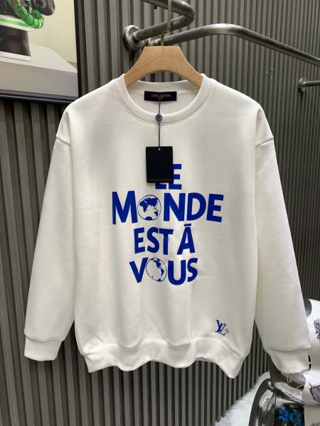 2025年11月18日秋冬新作Louis Vuittonスウ...