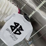 2025年12月24日入荷秋冬新作Balenciaga半袖 tシャツ/XQY工場