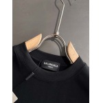 2025年12月24日入荷秋冬新作Balenciaga半袖 tシャツ/XQY工場