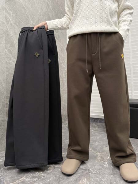 2025年12月30日新作LPスラックス秋冬高級品/DM工場