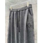 2025年12月30日新作Pradaスラックス秋冬高級品/DM工場