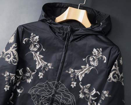 2026年1月5日Versace新作綿服/冬の暖かい服 JX工場