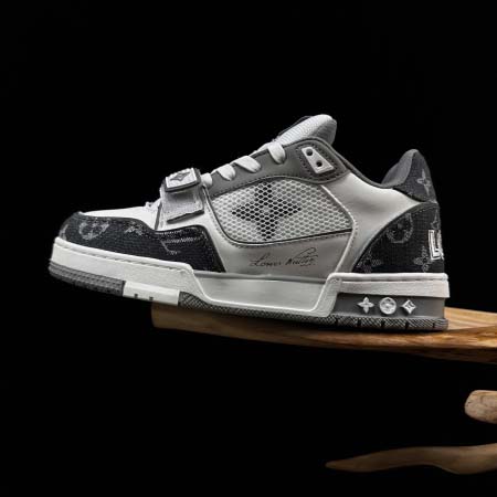 2026年1月10日入荷新品LV Trainer人気 スニーカー男女兼用/誕生日プレゼント/XH工場