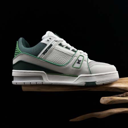 2026年1月10日入荷新品LOUIS VUITTON Trainer人気 スニーカー男女兼用/誕生日プレゼント/XH工場