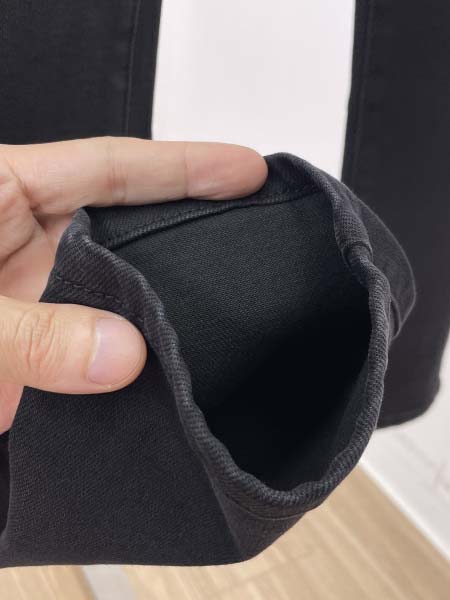 2026年1月23日新作VALENTINOジーパン高品質人気商品/誕生日プレゼント/FF工場