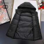 2026年1月9日GUCCI 新作 羽毛綿のベストJX工場