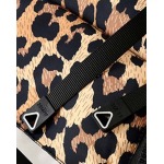 2026年1月9日DIOR 新作 羽毛綿のベストJX工場