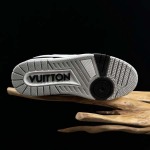 2026年1月10日入荷新品LOUIS VUITTON Trainer人気 スニーカー男女兼用/誕生日プレゼント/XH工場