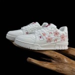 2026年1月10日入荷新品LOUIS VUITTON Trainer人気 スニーカー男女兼用/誕生日プレゼント/XH工場