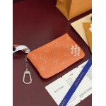 2026年1月13日新作高品質Louis Vuitton小銭入れM27141Monogram Heritage9 x 1 x 15/GQ工場