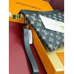 2026年1月13日新作高品質Louis VuittonバッグM81570 Monogram 30 x 21.5 x 1 /GQ工場