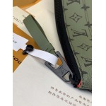 2026年1月14日新作高品質Louis VuittonバッグMonogram   Pochette Voyage 32 x 21 x 8  /GQ工場