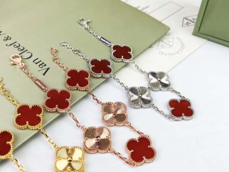 2026年2月1日入荷新品van cleef & arpelsブレスレットギフト/誕生日/記念品/アクセサリーxin工場