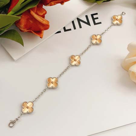2026年2月1日入荷新品van cleef & arpelsブレスレットギフト/誕生日/記念品/アクセサリーxin工場