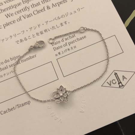 2026年2月1日入荷新品van cleef & arpelsブレスレットギフト/誕生日/記念品/アクセサリーxin工場