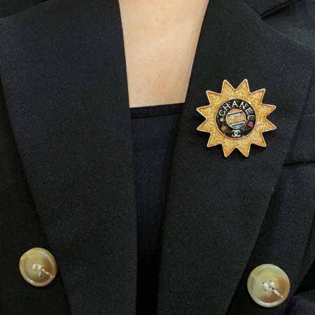 2026年2月2日入荷新品シャネルブローチギフト/誕生日/記念品/アクセサリーxin工場