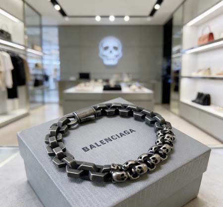 2026年2月3日入荷新品Balenciagaブレスレットギフト/誕生日/記念品/アクセサリーxin工場