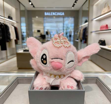 2026年2月3日入荷新品Balenciaga キーホルダー ギフト/誕生日/記念品/アクセサリーxin工場